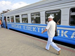 В Киеве временно сняли с рейсов три электрички