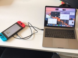 Фотофакт: Nintendo Switch можно использовать как внешний аккумулятор для MacBook Pro