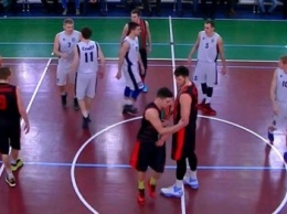 Криворожские баскетболисты обыграли сумчан на чемпионате Украины (ВИДЕО)