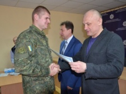 Ряды полиции Луганщины пополнились 20 дипломированными сотрудниками