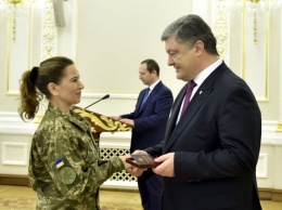 Президент наградил выдающихся украинок