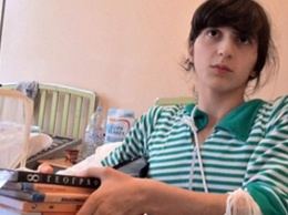 В Москве в тяжелом состоянии госпитализирована сиамская близняшка Зита