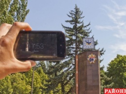 В Пологах городские часы за 19 500 грн показывают неточное время