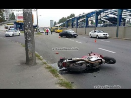 ДТП в Киеве: на Борщаговке разбился насмерть мотоциклист. ФОТО