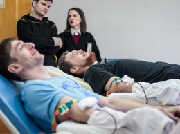 Запорожские баскетболисты сдали кровь для раненых бойцов и передали эстафету