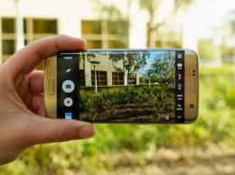 Samsung Galaxy S8 приписывают главную фишку будущего iPhone 8