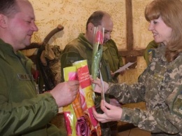 В Луганской области наградили женщин - участниц АТО