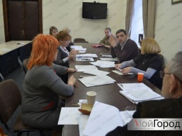 Николаевские депутаты «набросились» на Бондаренко из-за финансирования песенного конкурса