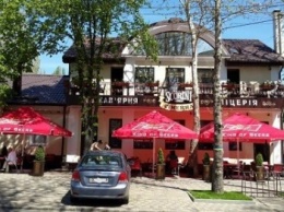 В Николаеве согласовали установку пешеходного ограждения у кафе "Scorini"