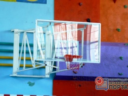 В Павлограде опровергали миф, что баскетбол - спорт не для девочек (ФОТО)