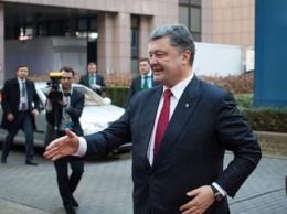 Главное за ночь: тайные встречи Порошенко и химугроза на Донбассе