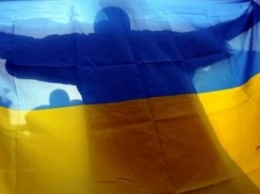 Житель Херсонщины посчитал, что украинские флаги мешают бабушкам (фото)