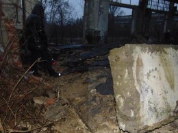 На Буковине на мужчину упала бетонная плита