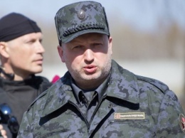 Турчинов допустил введение военного положения в Украине