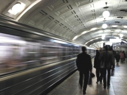В Екатеринбурге из-за задымления эвакуировали пассажиров метро