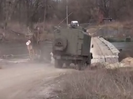 На Луганщине военные установили единственную переправу через Северский Донец (видео)