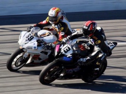 MotoAmerica: Гоночный сезон в США открыт - Денни Эслик выиграл Daytona 200