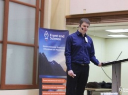 Незрячий учитель математики из Славянска представил в Киеве доклад о доступности интернета для слепых
