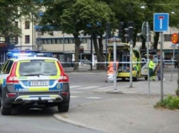 В Швеции мужчина с ножом напал на прохожих у библиотеки