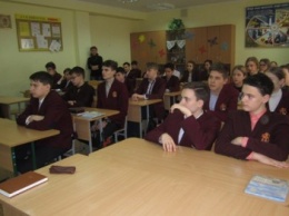 Полицейские учили николаевских школьников интернет-безопасности (ФОТО