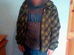 В Балаклее полицейские задержали мародера, который "обнес" квартиру соседей и школу (ФОТО)