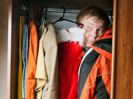 Отчисленный студент на Киевщине прятался от вахтерши общежития и полицейских в шкафу