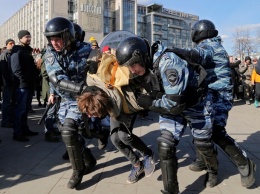 В Москве задержали 800 участников митинга