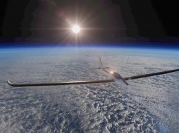 Уникальный космический самолет ВВС США продолжает летать над Землей