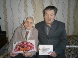 В Керчи ветерана Великой Отечественной войны поздравили с юбилеем