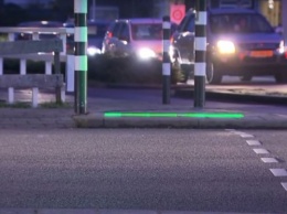В Нидерландах тестируют светофор для смартфонозависимых пешеходов