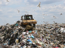 Кучи мусора - растущее препятствие на пути развития Украины, - Bloomberg