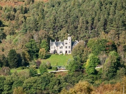Там когда-то охотились и рыбачили английские короли - российский «водочный король» купил самое дорогое поместье в Шотландии