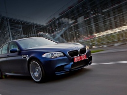 В сеть попало видео обновленного седана BMW M5 (ВИДЕО)