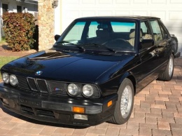 На торги выставлен раритетный седан BMW M5 E28 1988 года выпуска
