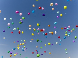 Пугающая причина, по которой вы НИКОГДА не должны отпускать воздушные шары в небо