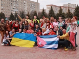Южноукраинцы присоединились к флешмобу в честь Международного дня сальсы