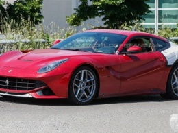 В сети появились фото нового Ferrari F12 GTO