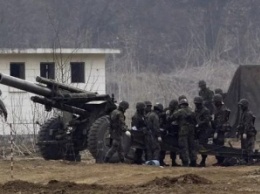 Северная Корея разместила в демилитаризированной зоне гаубицы