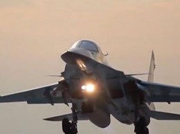 Россия подняла боевую авиацию у границ с Украиной