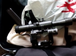 Харьковские пограничники нашли в вещах украинца оптический прицел к снайперской винтовке (ФОТО)