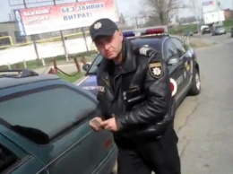 Под Одессой полицейские нарушили правила и матом послали гражданина (ВИДЕО)
