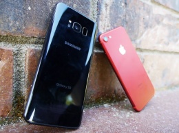 IPhone 7 против Samsung Galaxy S8: тест на прочность [видео]
