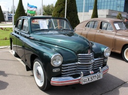 В Ташкенте проходит выставка уникальных раритетных автомобилей