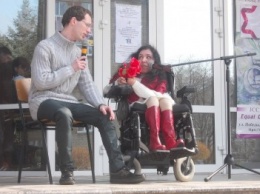 Запорожским студентам показали спектакль о людях с инвалидностью, - ФОТОРЕПОРТАЖ