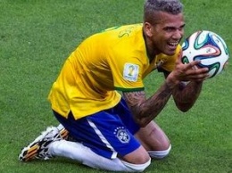 Алвес: Задача сборной Бразилии - выйти на пик формы к мундиалю