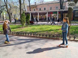 Одесский городской сад разваливается на глазах (ФОТО)