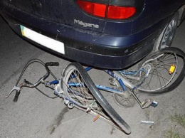 Смертельное ДТП на Волыни: автомобиль сбил велосипедистов