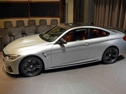 BMW M4 Сoupe получил карбоновое антикрыло в Абу Даби