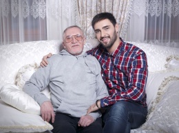 Виталий Козловский отправился во Львов на 70-летний юбилей отца