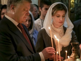 Президент с супругой молились за Украину
